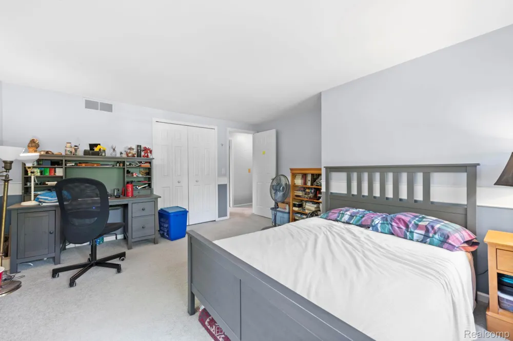 871 Spartan Drive Rochester Hills City, MI 48309