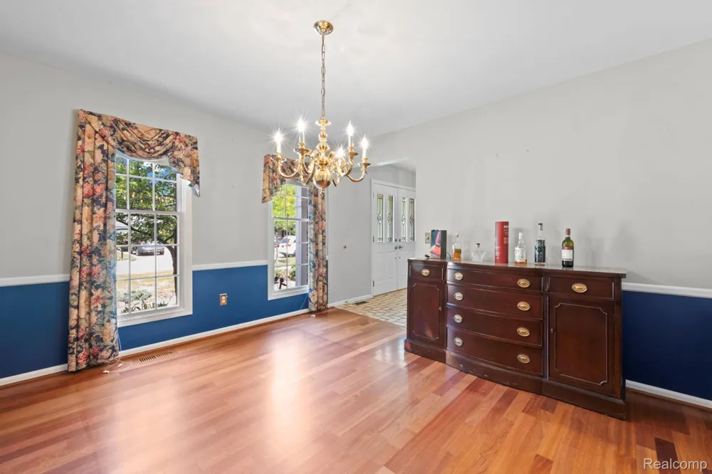 871 Spartan Drive Rochester Hills City, MI 48309