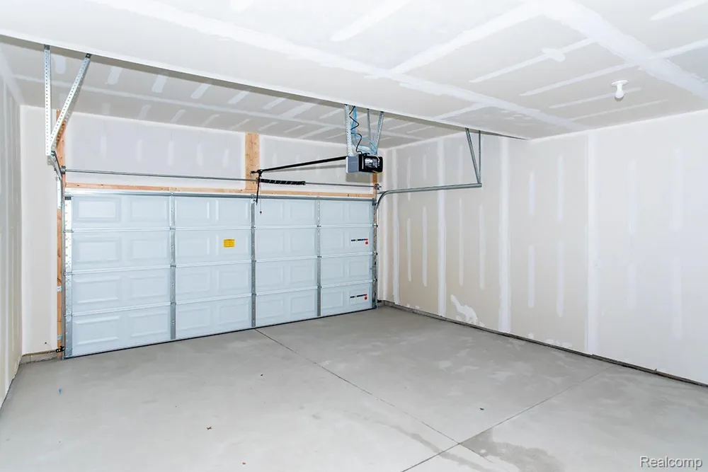 12 Grandview Circle #58 White Lake Charter Township, MI 48386