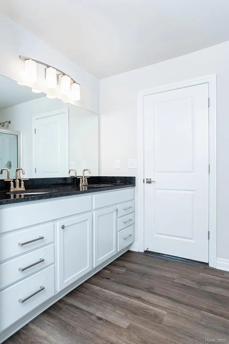 12 Grandview Circle #58 White Lake Charter Township, MI 48386