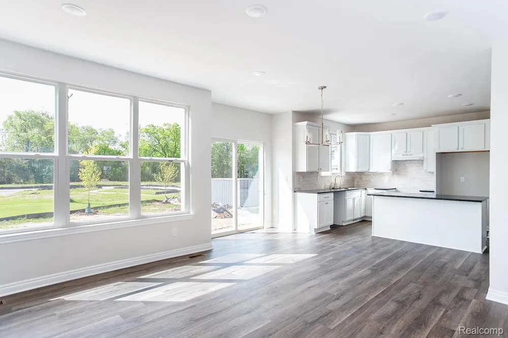 12 Grandview Circle #58 White Lake Charter Township, MI 48386