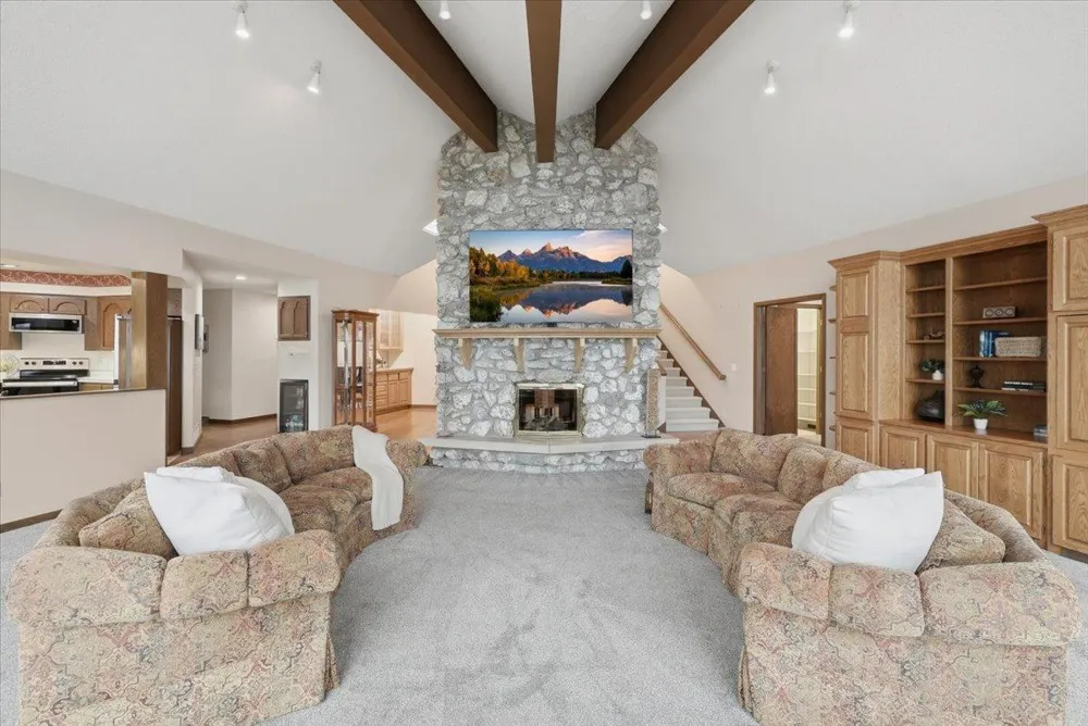 737 Carla Lane Little Canada, MN 55109