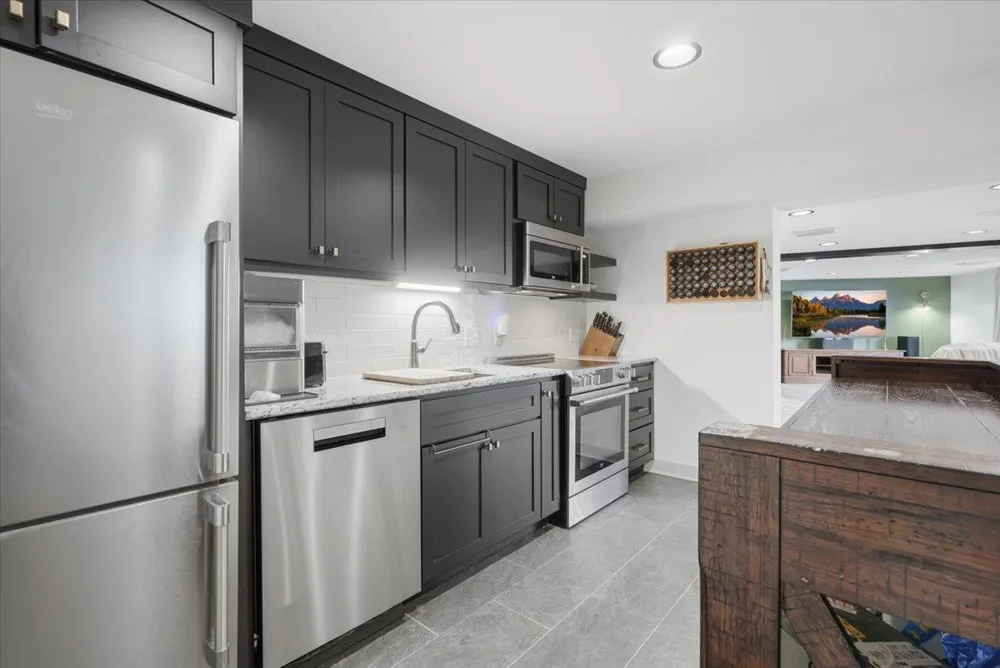 737 Carla Lane Little Canada, MN 55109