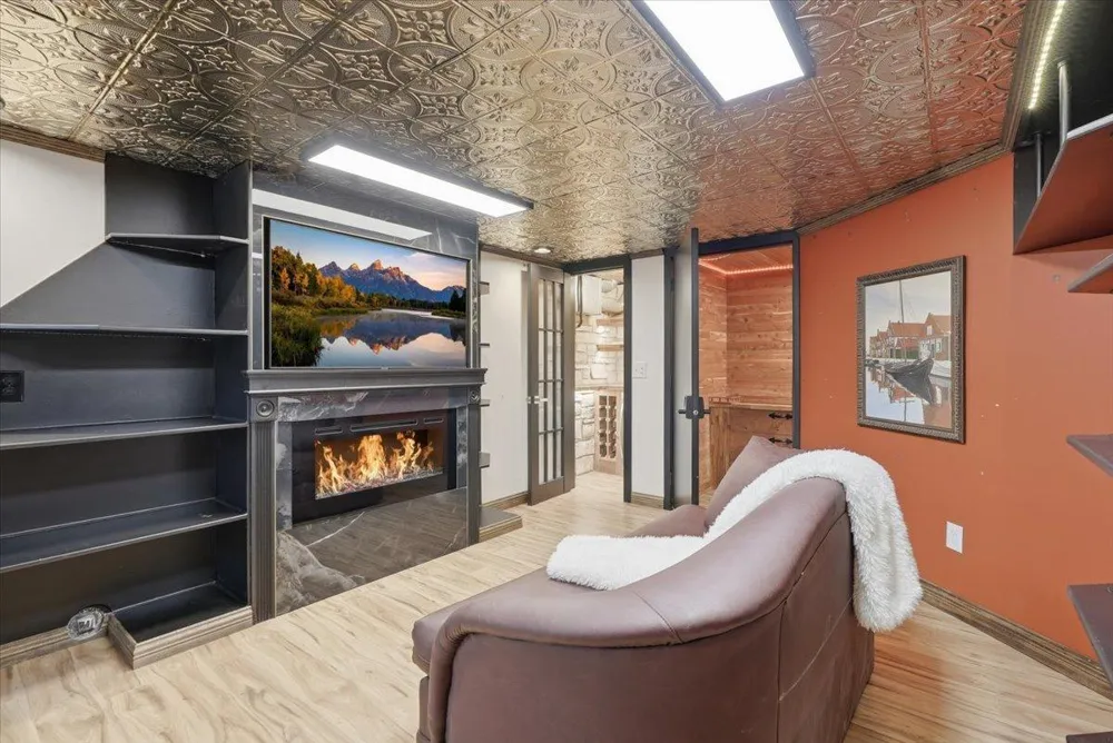 737 Carla Lane Little Canada, MN 55109