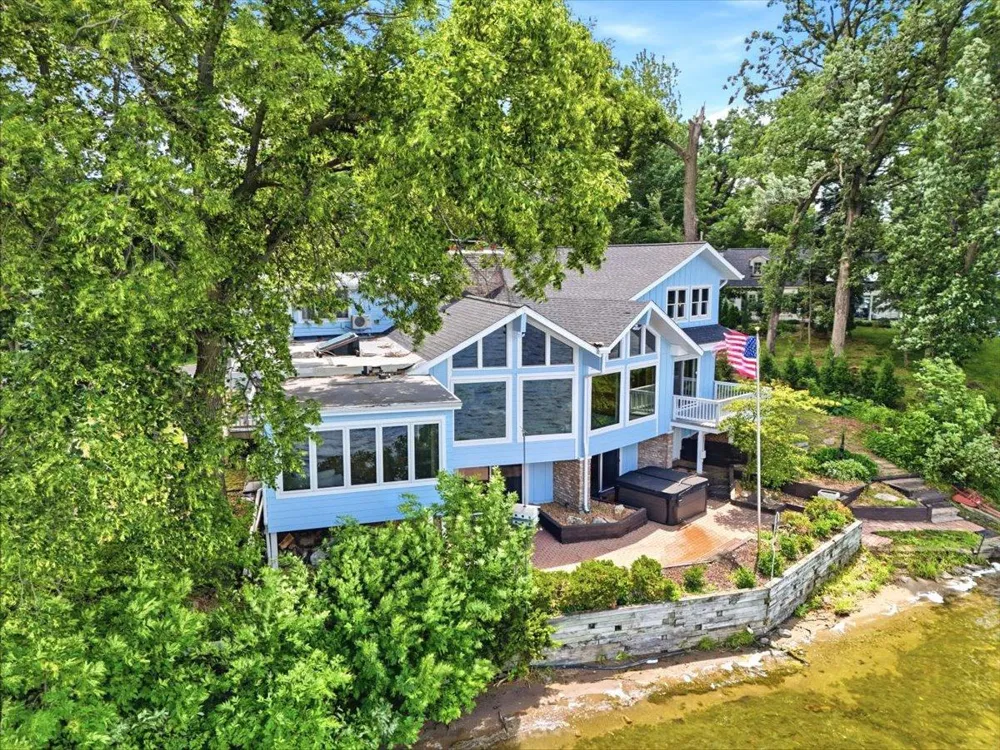 737 Carla Lane Little Canada, MN 55109