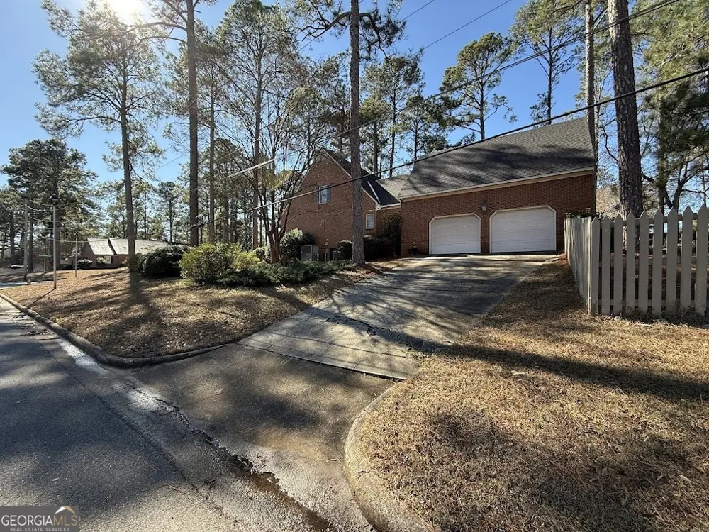 2601 Ridgewood LN Albany, GA 31707