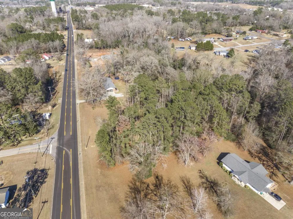42.5 Old Perry RD Bonaire, GA 31005