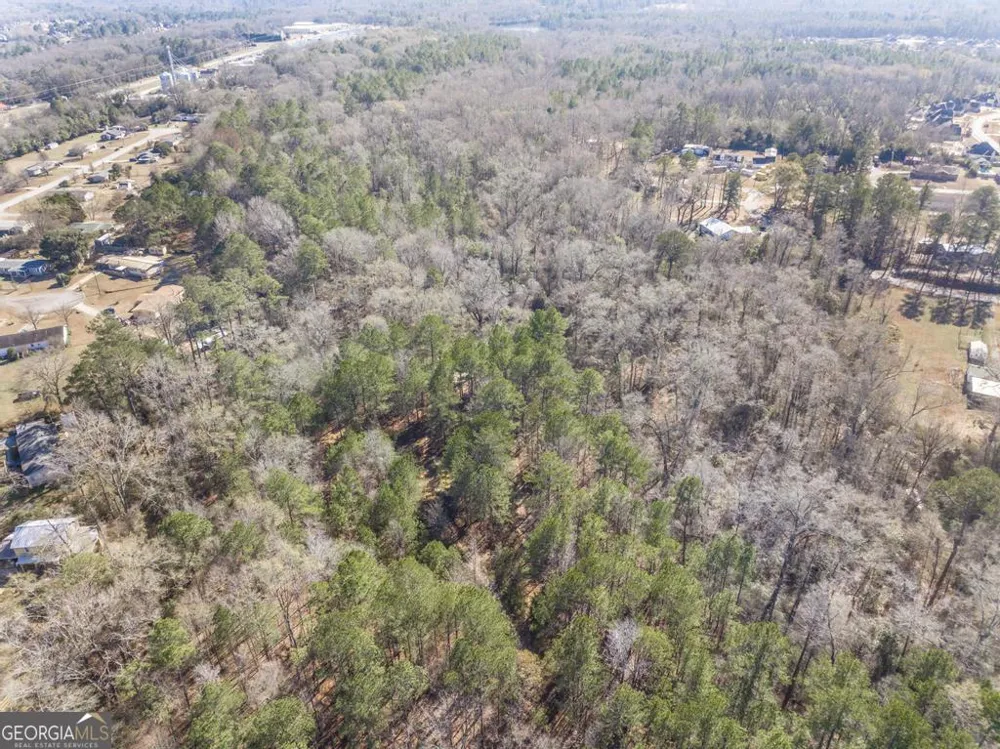 42.5 Old Perry RD Bonaire, GA 31005