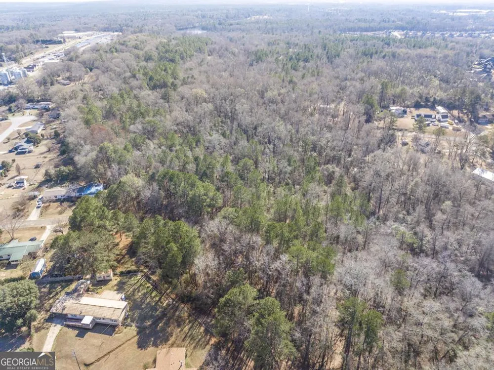 42.5 Old Perry RD Bonaire, GA 31005