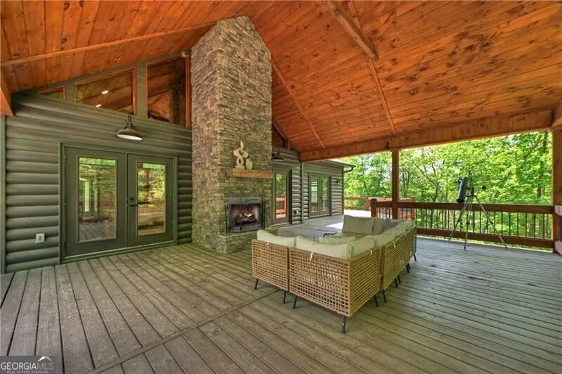 346 Logan DR Mineral Bluff, GA 30559