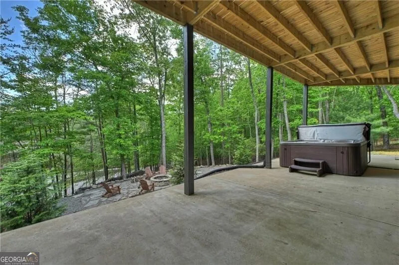 346 Logan DR Mineral Bluff, GA 30559