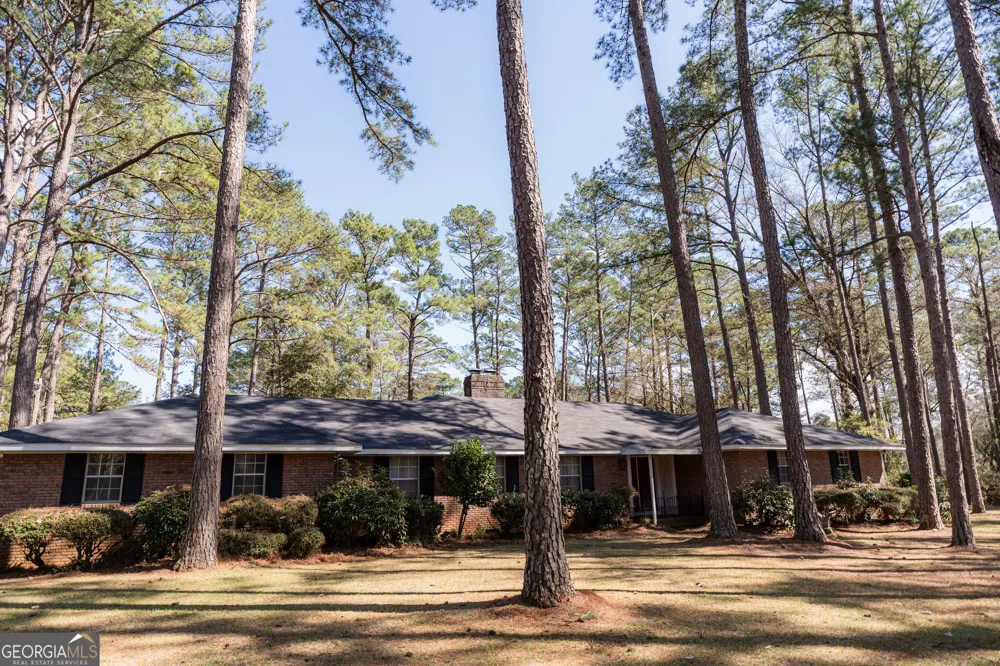 1270 Wadsworth DR Albany, GA 31721