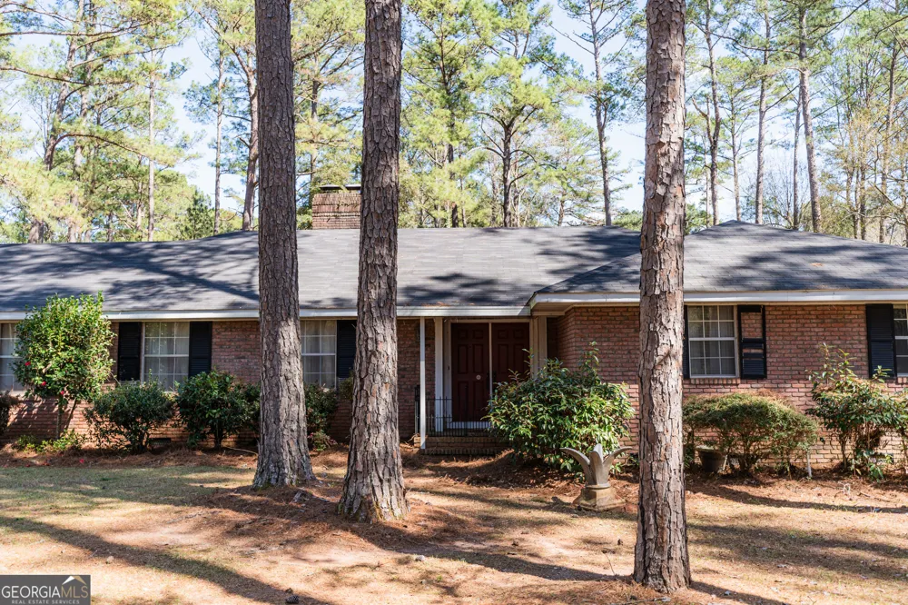 1270 Wadsworth DR Albany, GA 31721