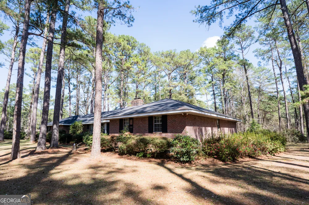 1270 Wadsworth DR Albany, GA 31721