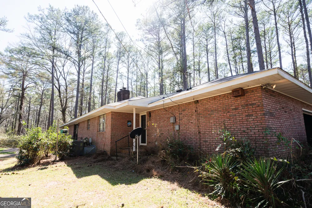 1270 Wadsworth DR Albany, GA 31721