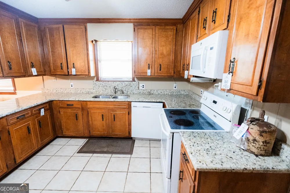 1270 Wadsworth DR Albany, GA 31721