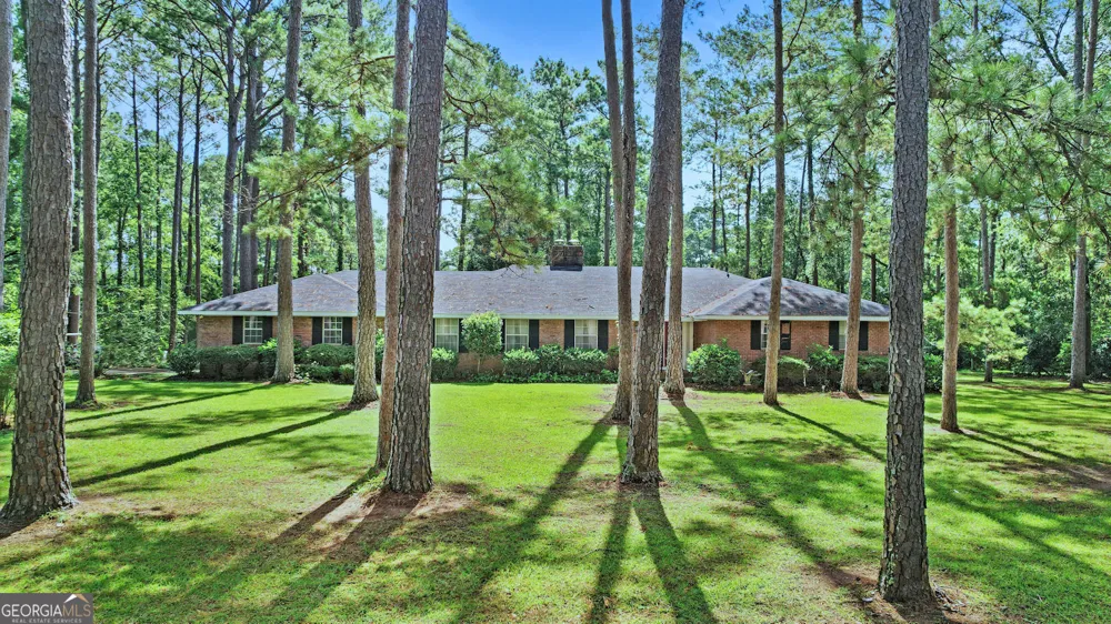 1270 Wadsworth DR Albany, GA 31721