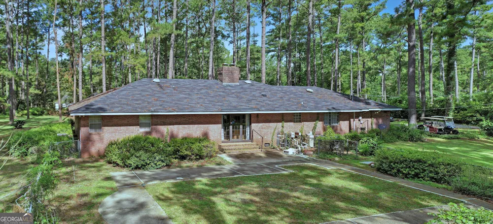 1270 Wadsworth DR Albany, GA 31721