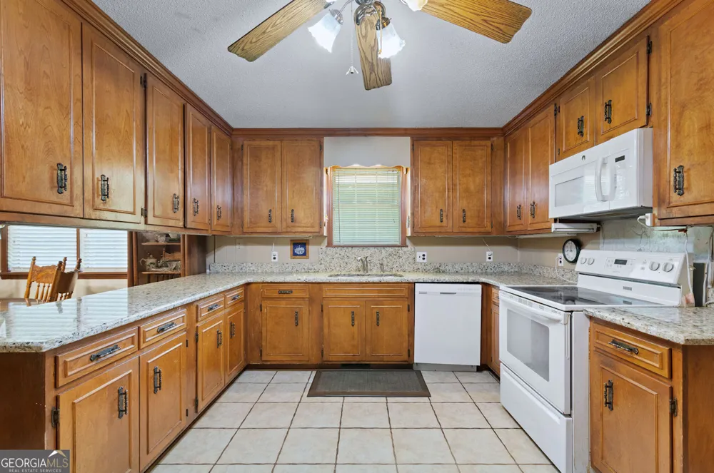 1270 Wadsworth DR Albany, GA 31721