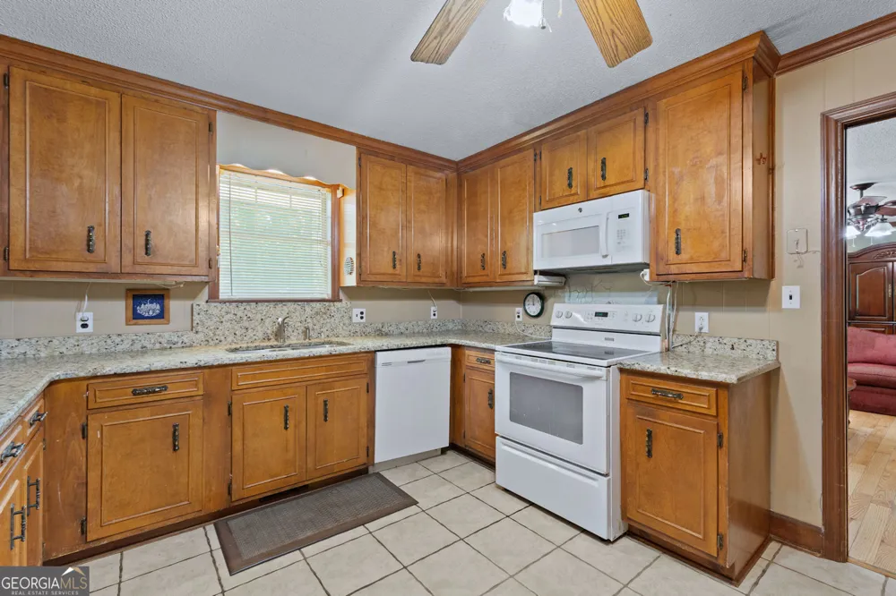 1270 Wadsworth DR Albany, GA 31721