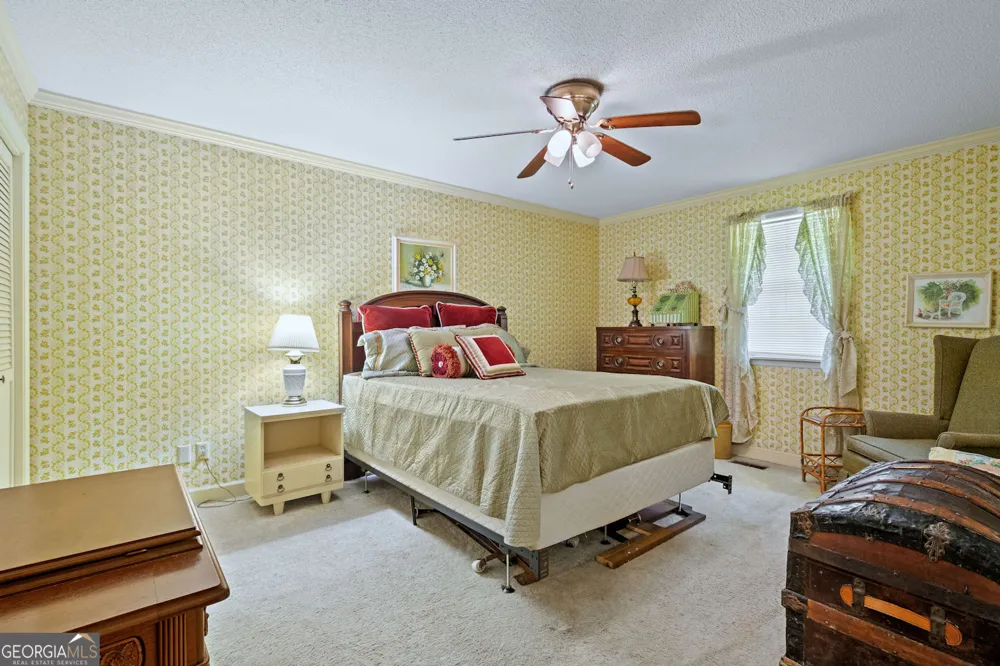 1270 Wadsworth DR Albany, GA 31721