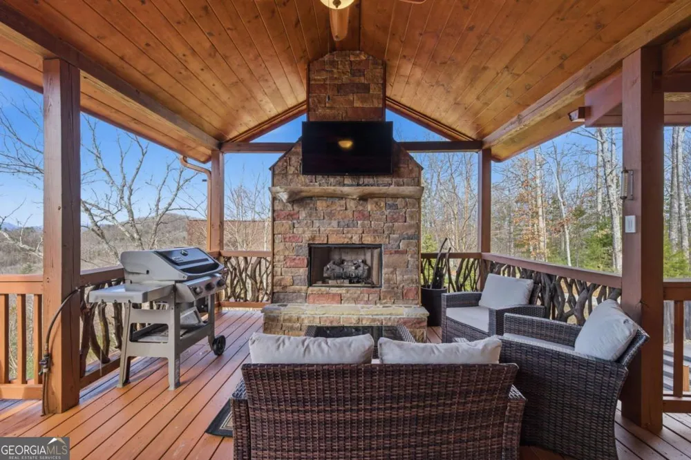 33 Stanley Ridge DR Morganton, GA 30560
