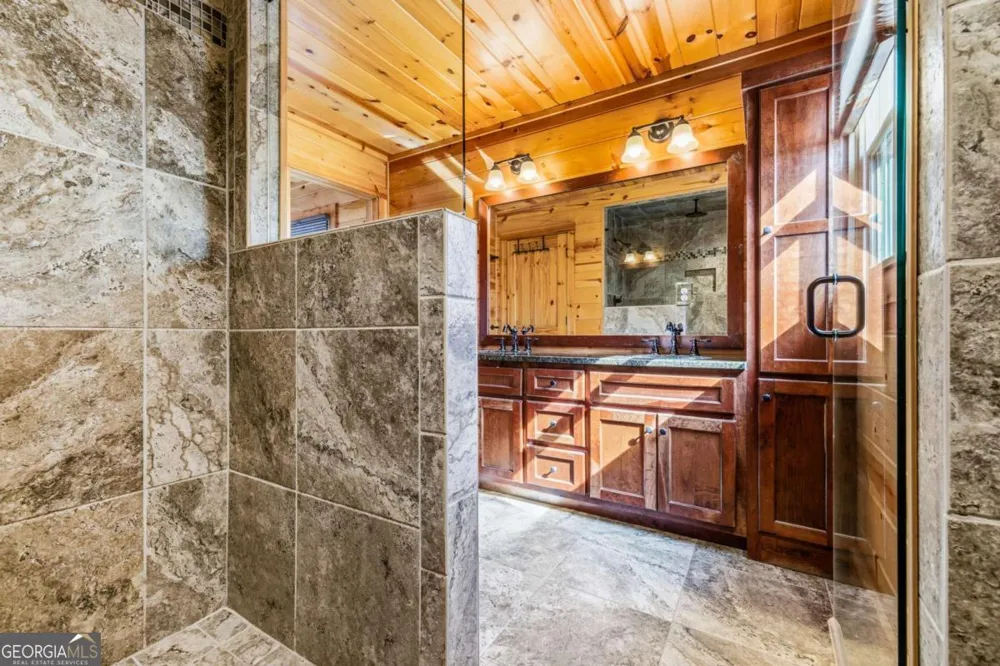 33 Stanley Ridge DR Morganton, GA 30560
