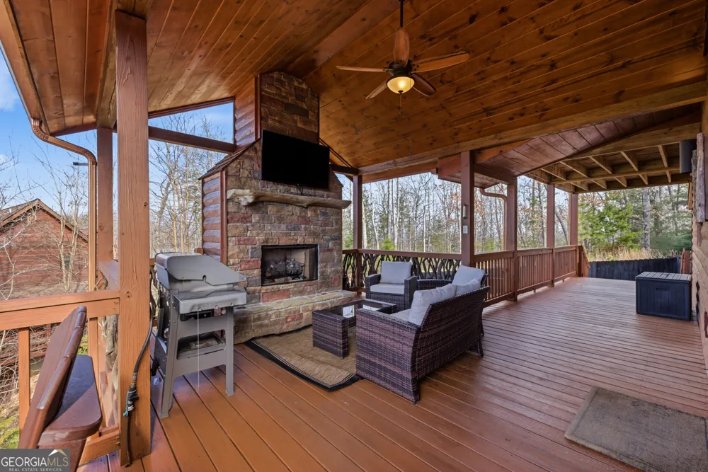 33 Stanley Ridge DR Morganton, GA 30560