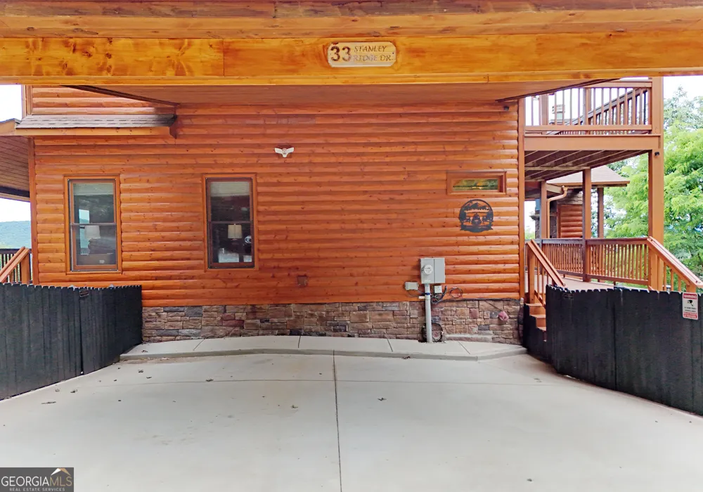 33 Stanley Ridge DR Morganton, GA 30560