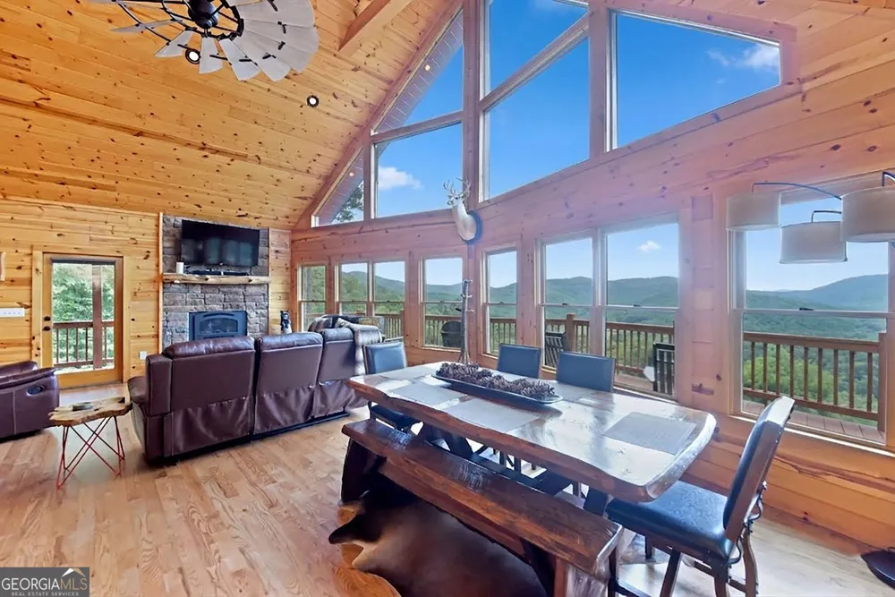 33 Stanley Ridge DR Morganton, GA 30560