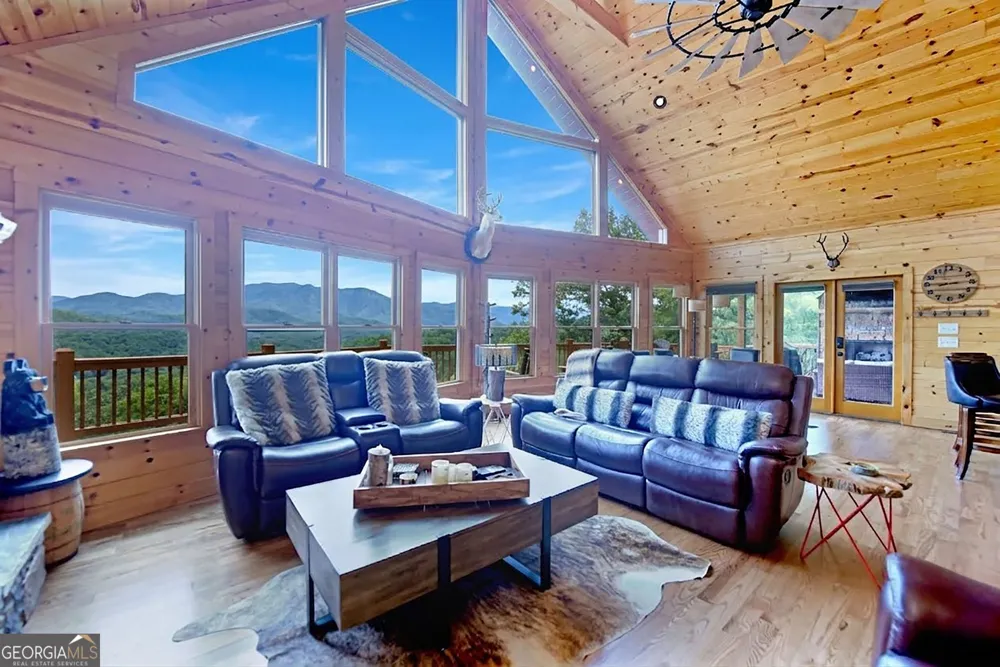 33 Stanley Ridge DR Morganton, GA 30560