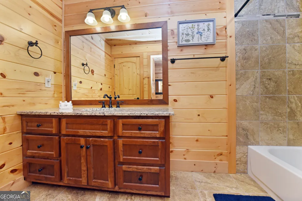 33 Stanley Ridge DR Morganton, GA 30560