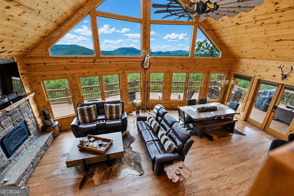 33 Stanley Ridge DR Morganton, GA 30560
