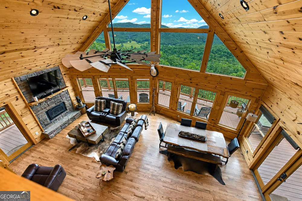 33 Stanley Ridge DR Morganton, GA 30560