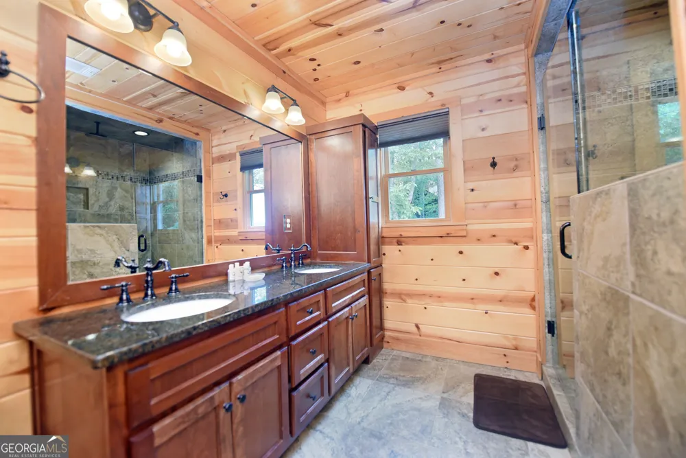 33 Stanley Ridge DR Morganton, GA 30560