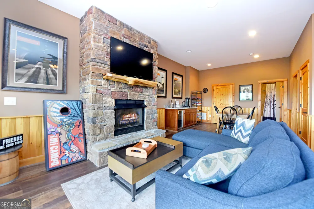 33 Stanley Ridge DR Morganton, GA 30560