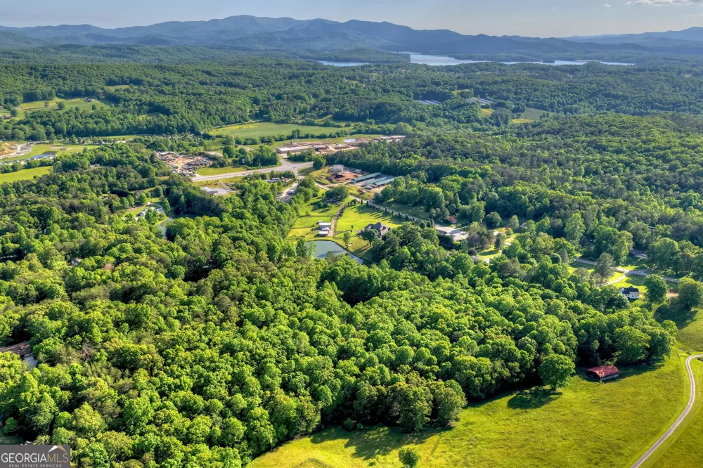 8 AC McNelley RD Morganton, GA 30560