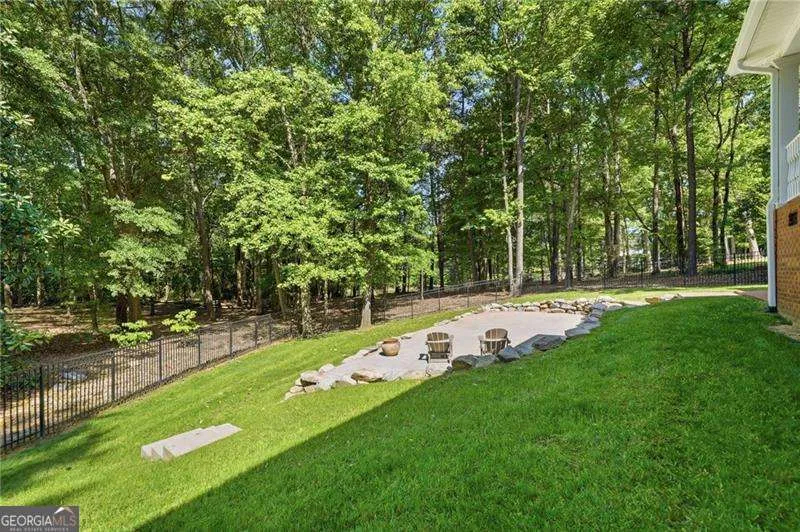 153 York PL Calhoun, GA 30701