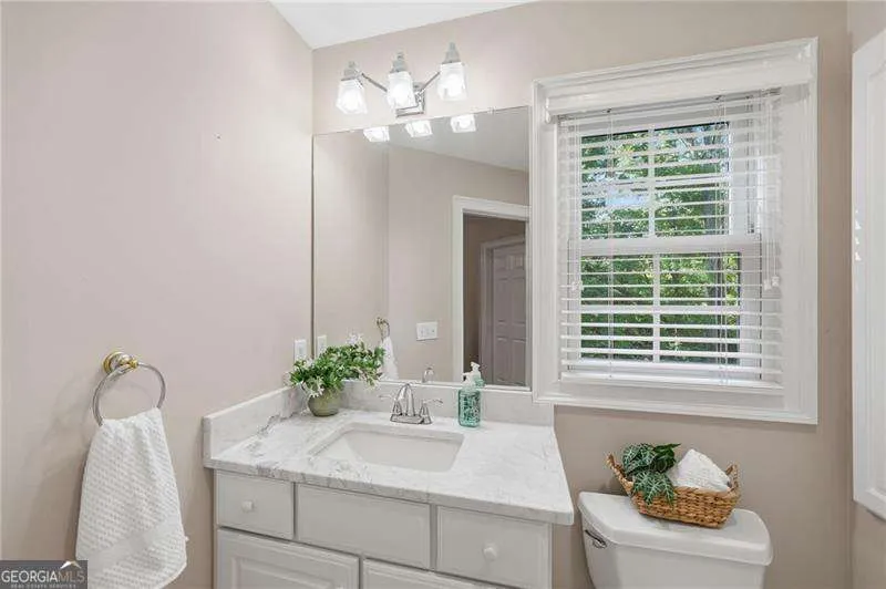 153 York PL Calhoun, GA 30701