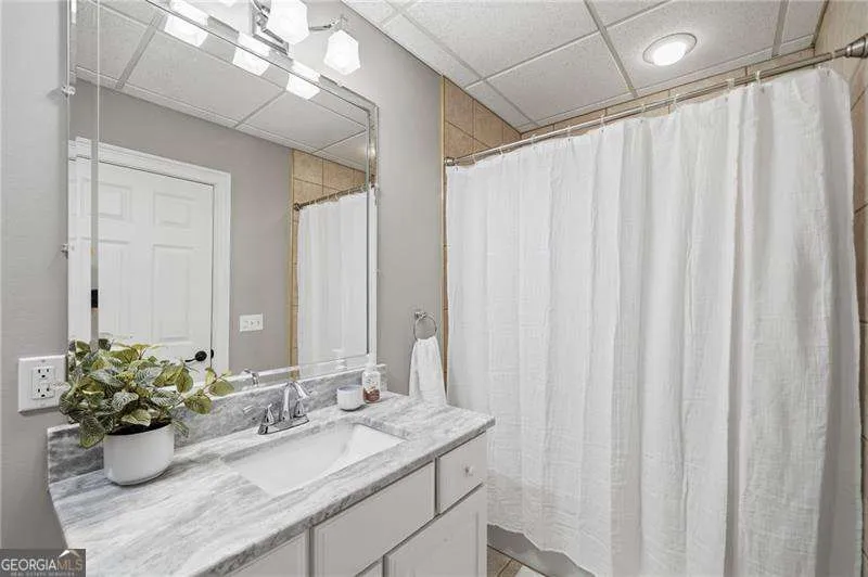 153 York PL Calhoun, GA 30701