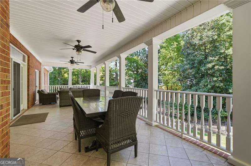 153 York PL Calhoun, GA 30701