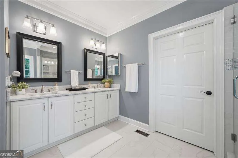 153 York PL Calhoun, GA 30701