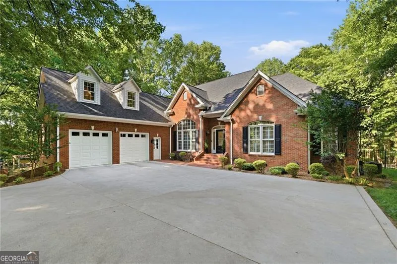 153 York PL Calhoun, GA 30701