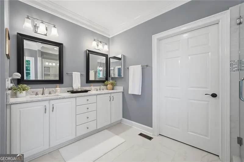 153 York PL Calhoun, GA 30701