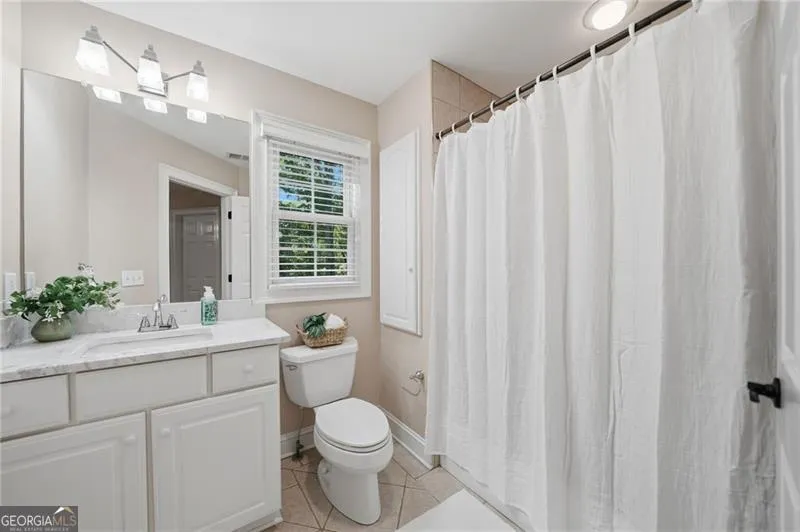 153 York PL Calhoun, GA 30701