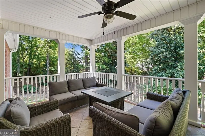 153 York PL Calhoun, GA 30701