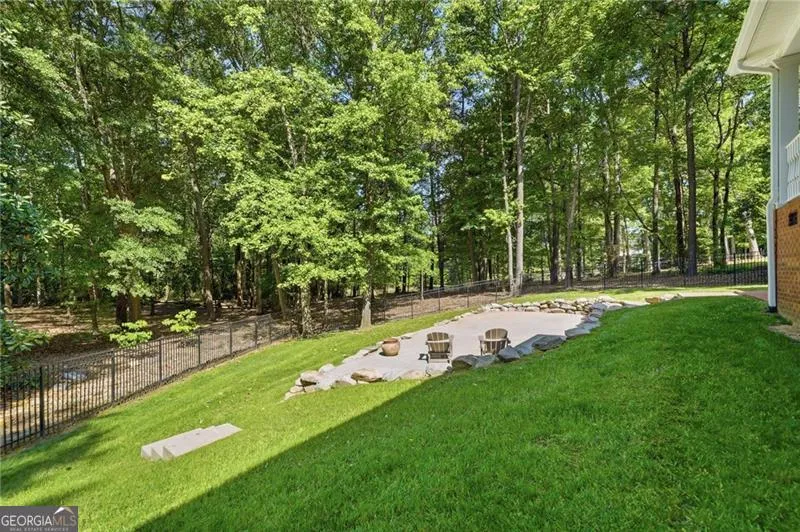 153 York PL Calhoun, GA 30701