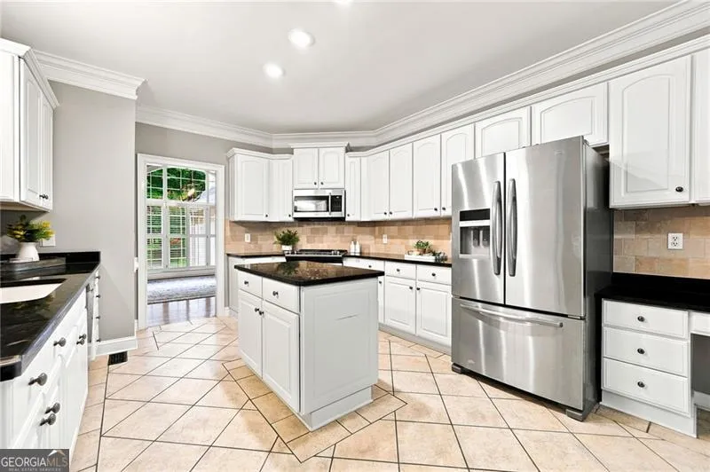 153 York PL Calhoun, GA 30701