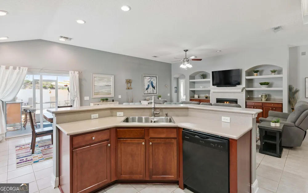 269 Long WAY S Brunswick, GA 31523