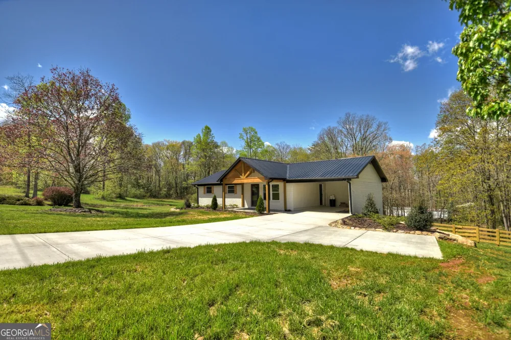 975 Goss RD Epworth, GA 30541